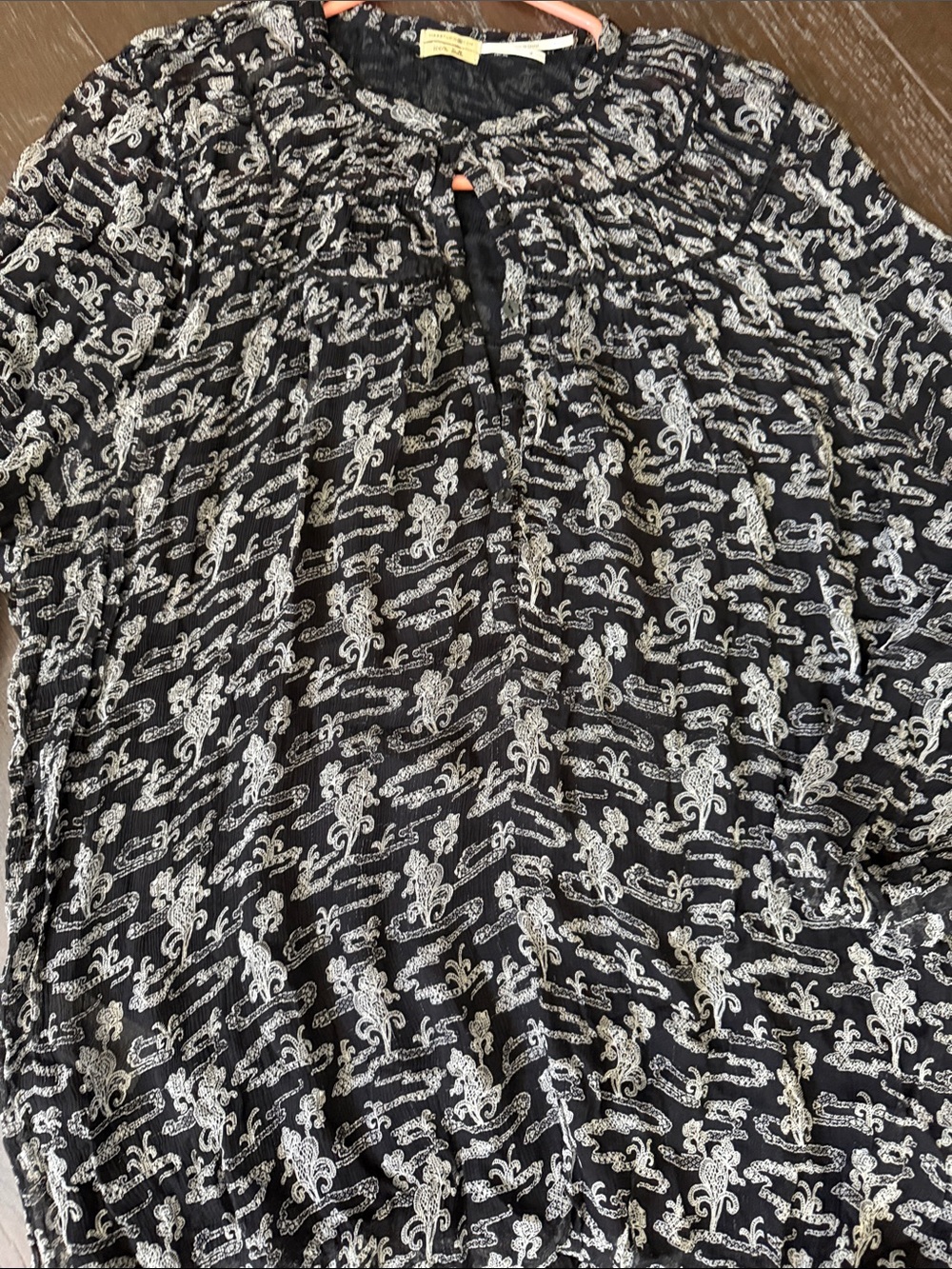 Max Studio100% silk Black and White Printed Peasant Top
